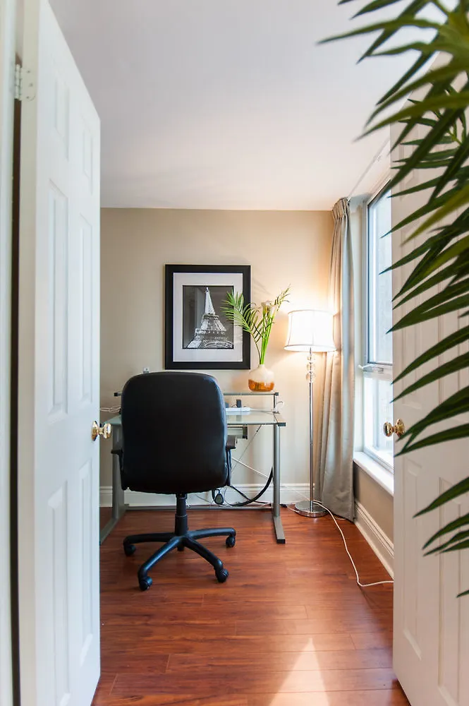 Tosuites - Signatures On Bloor Toronto 3*,  Canada