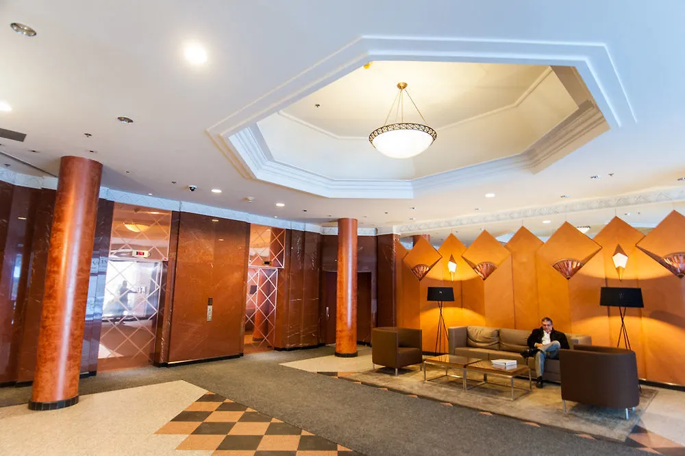 Tosuites - Signatures On Bloor Toronto